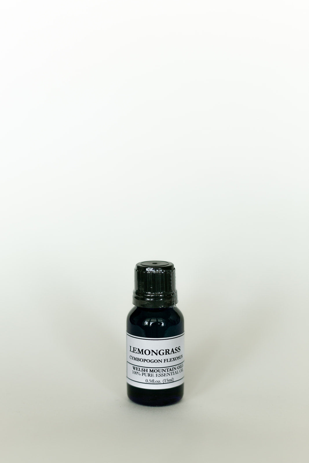 LEMONGRASS ESSENTIAL OIL