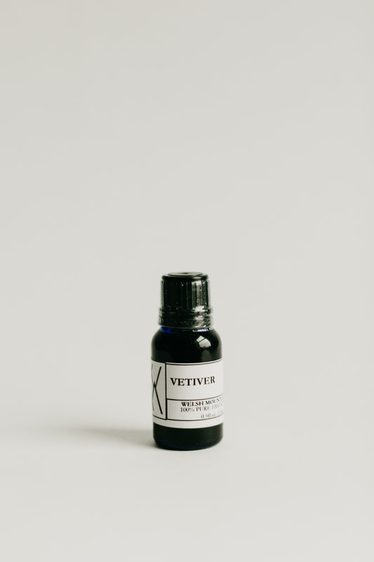 VETIVER ESSENTIAL OIL