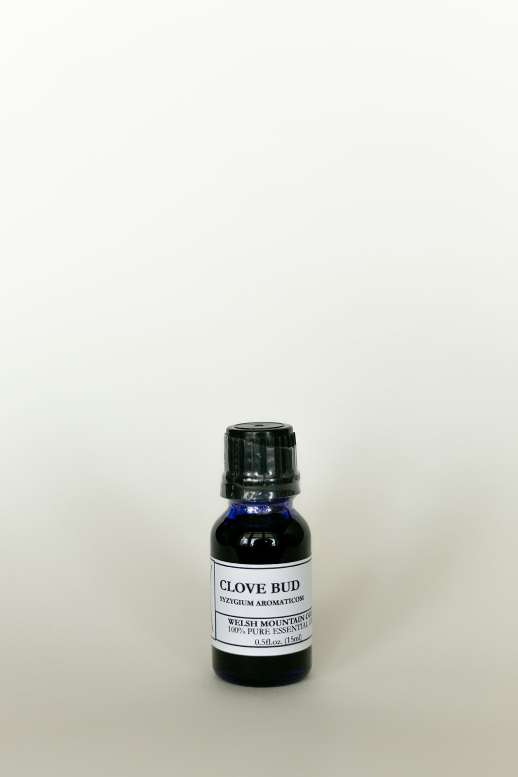 CLOVE BUD ESSENTIAL OIL